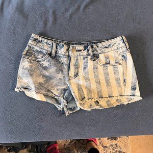 America Shorts
